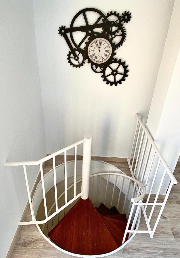 Ferienwohnung Spiral Stairs Duplex Figueres  Exterior foto