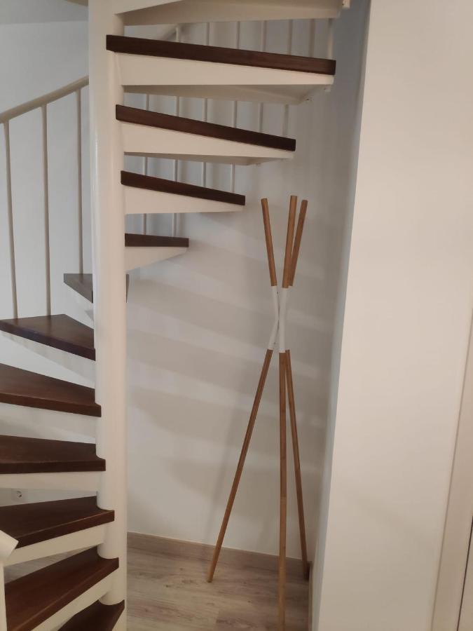 Ferienwohnung Spiral Stairs Duplex Figueres  Exterior foto